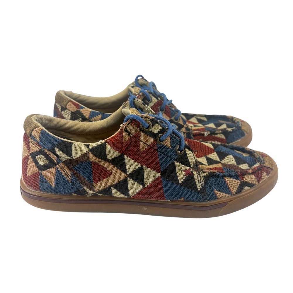 Geometric Patterned Casual Shoes Size 7